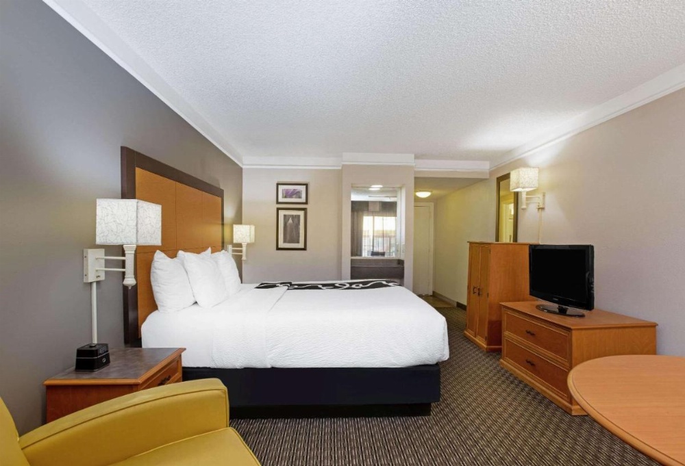 La Quinta Inn & Suites by Wyndham Tucson East