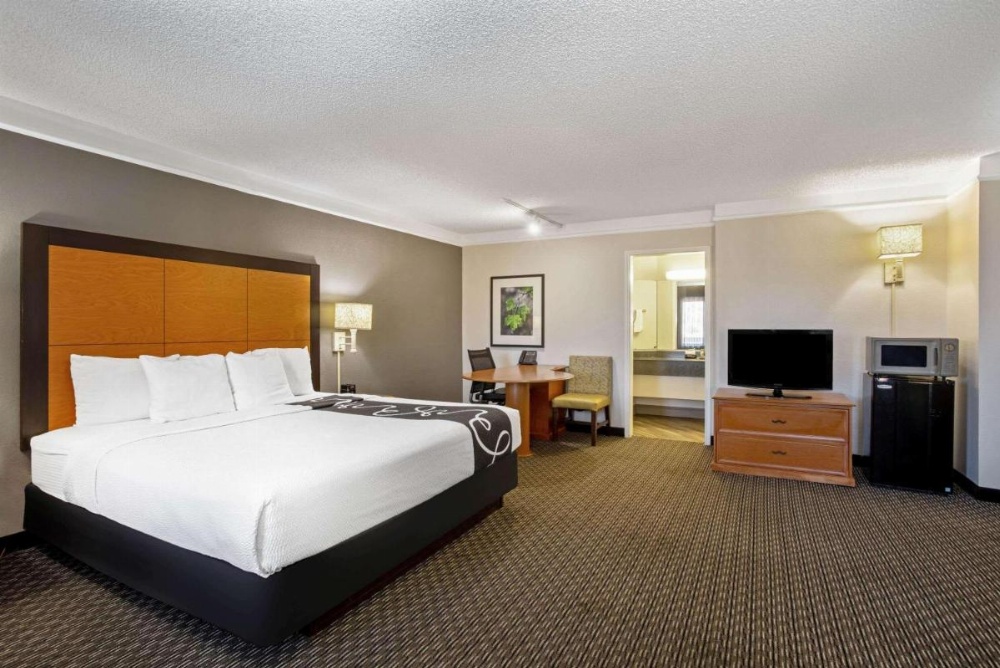 La Quinta Inn & Suites by Wyndham Tucson East